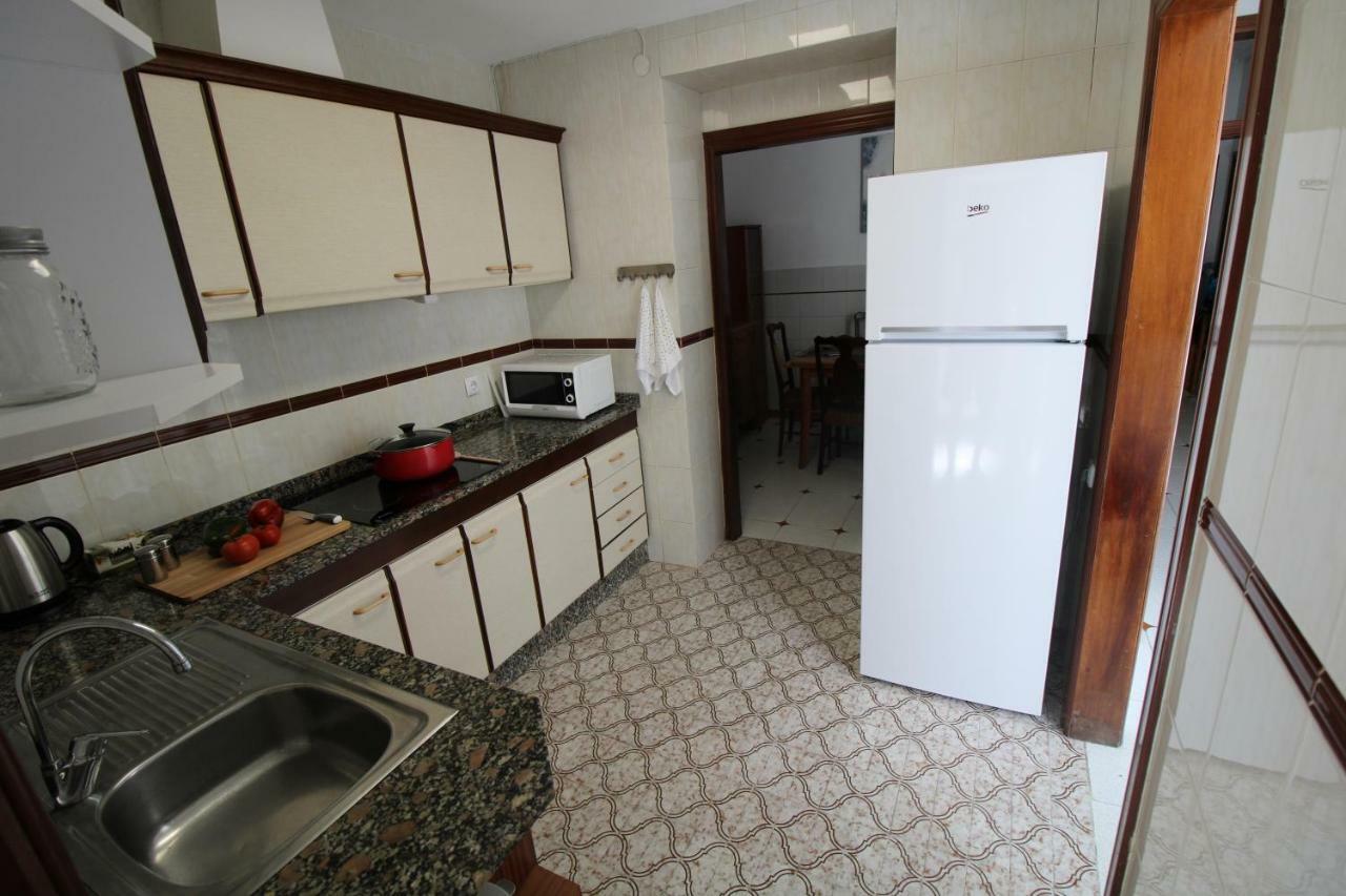 Big Apartment With Unique Patio Near Santa Barbara Castle Alicante Bagian luar foto