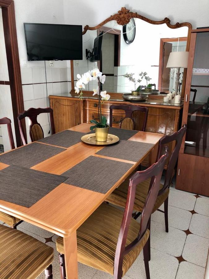 Big Apartment With Unique Patio Near Santa Barbara Castle Alicante Bagian luar foto