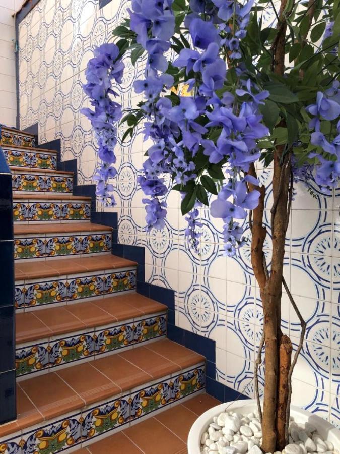 Big Apartment With Unique Patio Near Santa Barbara Castle Alicante Bagian luar foto